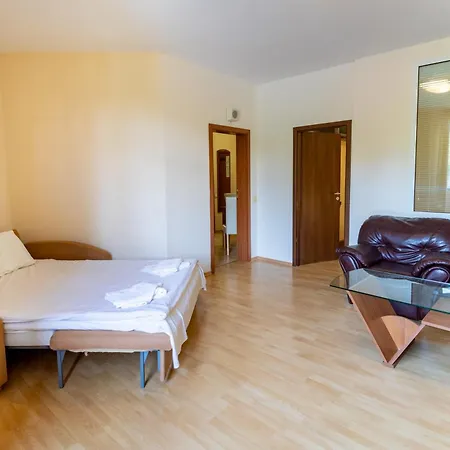 Appartement Charming One Bed 423 In Main Flora Building