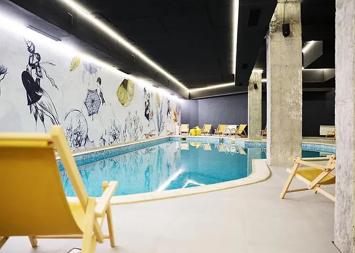 Charming One Bed 423 In Main Flora Building Appartement